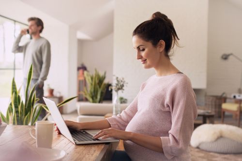 Wie Nachtarbeit für schwangere und stillende Arbeitnehmerinnen geregelt ist